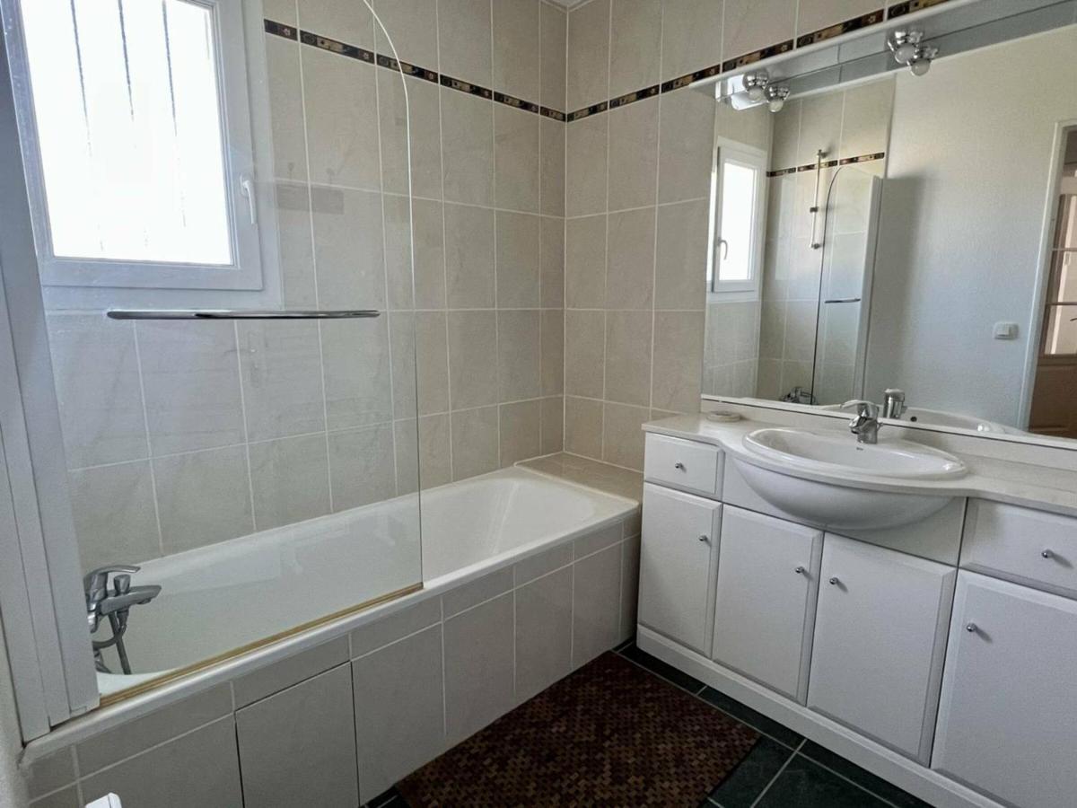 Appartement T2 A Cambo-Les-Bains Avec Piscine, Terrasse Et Parking Prive, Proche Des Thermes - Fr-1-495-82 Exteriér fotografie