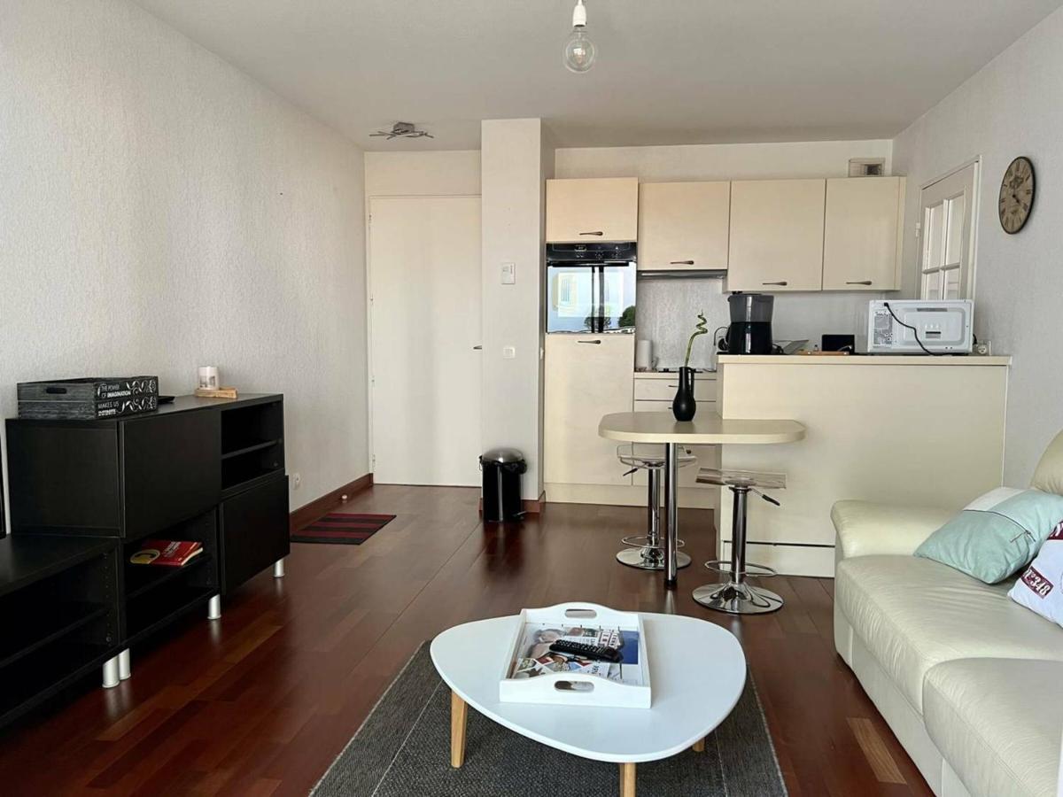 Appartement T2 A Cambo-Les-Bains Avec Piscine, Terrasse Et Parking Prive, Proche Des Thermes - Fr-1-495-82 Exteriér fotografie